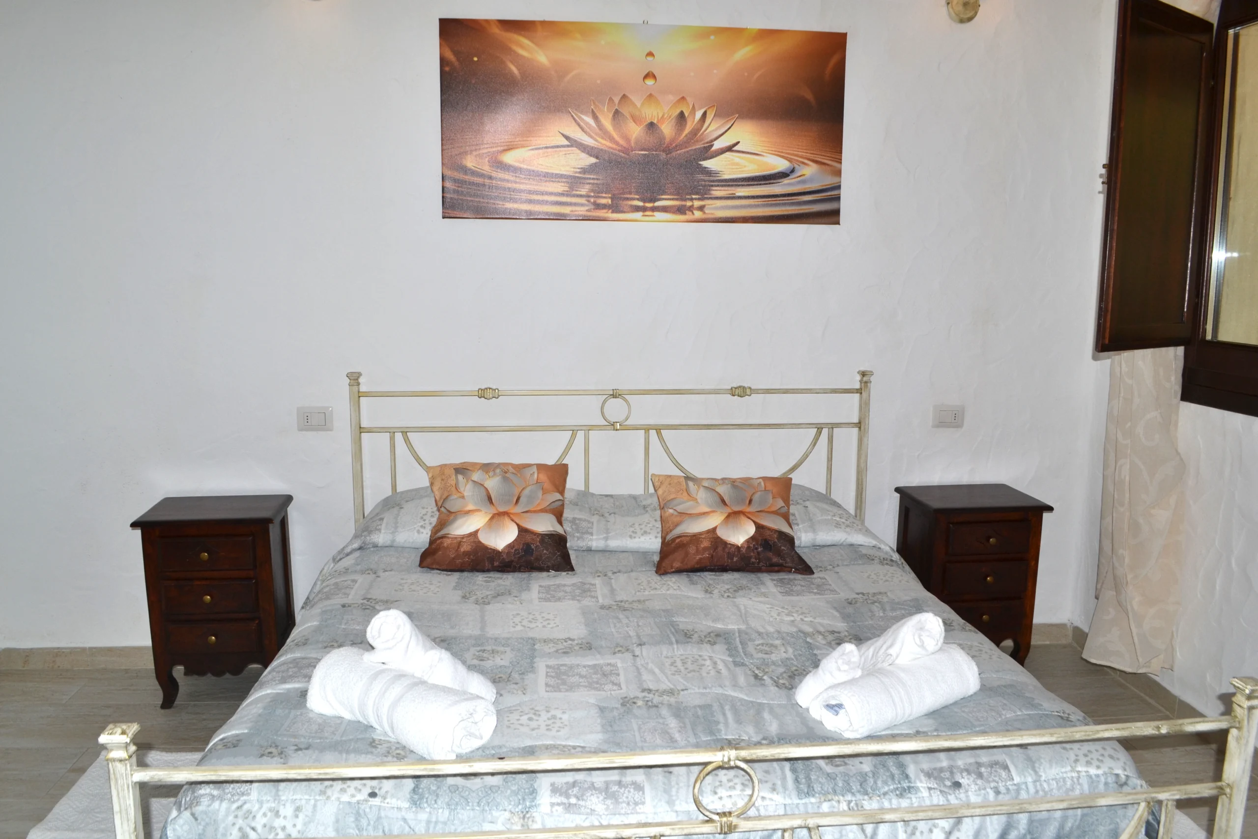 Camera Fiore di Loto Contras letto matrimoniale