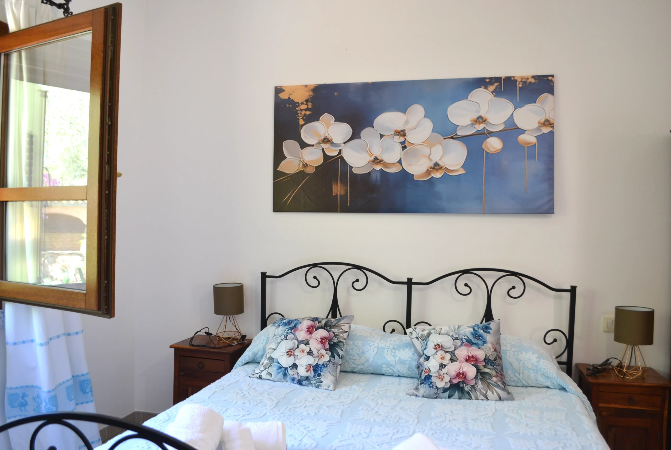 Camera Orchidea Contras - letto